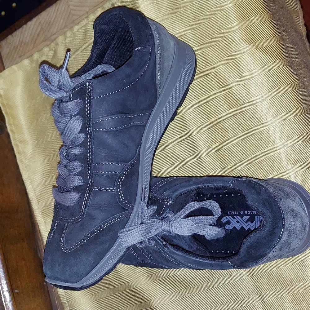 IMAC Men's Walking Shoes Euro size 39/US Size 6.5 to 7